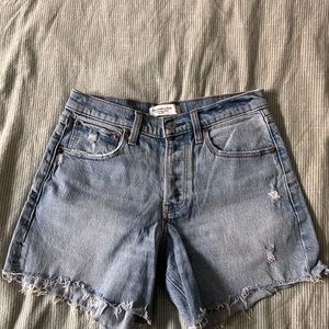 Abercrombie 90’s Baggy Short Low Rise